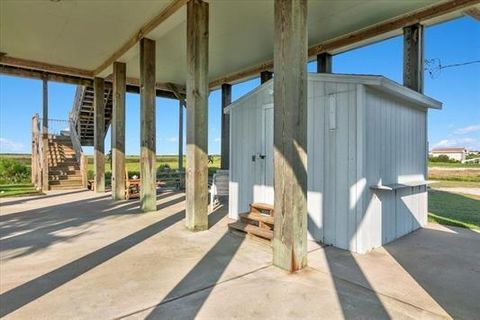 A home in Crystal Beach