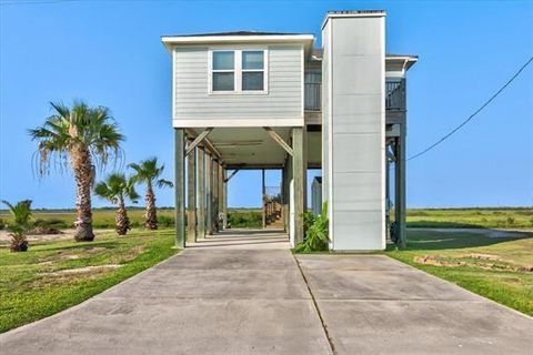 A home in Crystal Beach