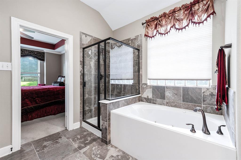 5923 Vinland Shores Court, Spring, Texas image 28