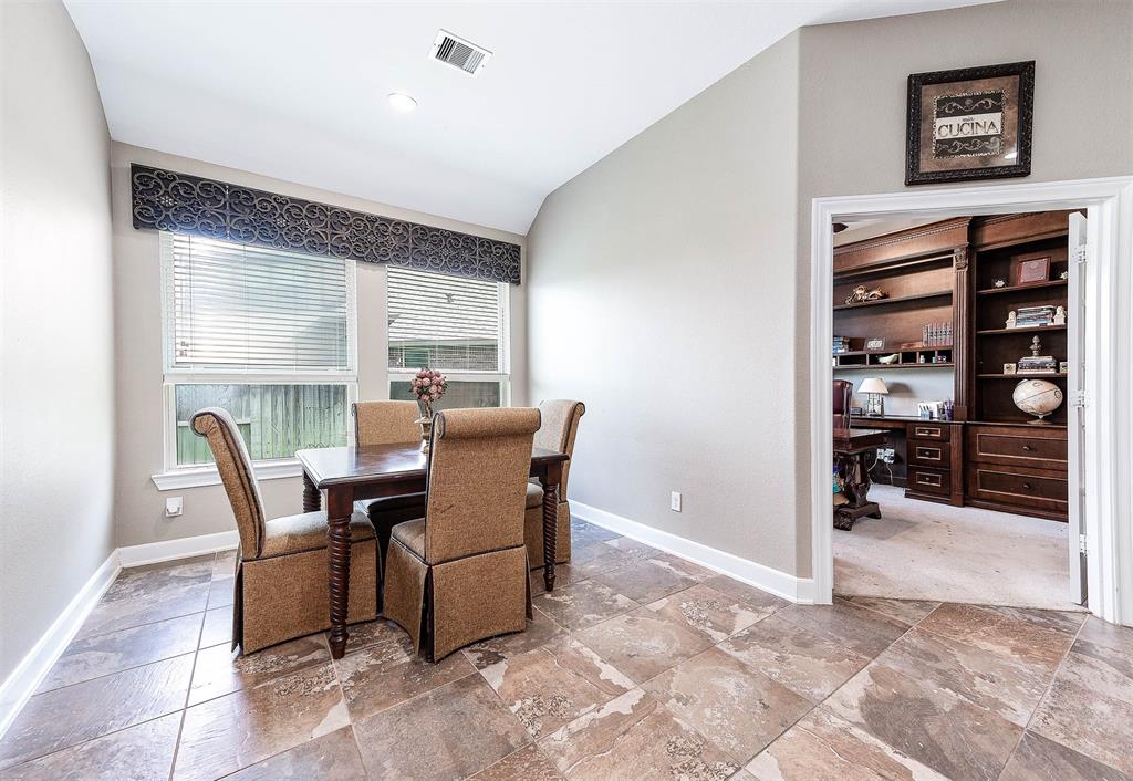 5923 Vinland Shores Court, Spring, Texas image 18