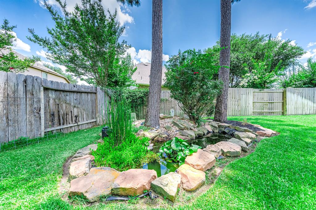 5923 Vinland Shores Court, Spring, Texas image 37