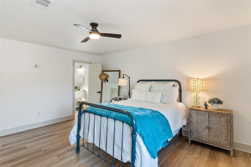 113 Persimmon Lane, Lake Jackson, Texas image 12