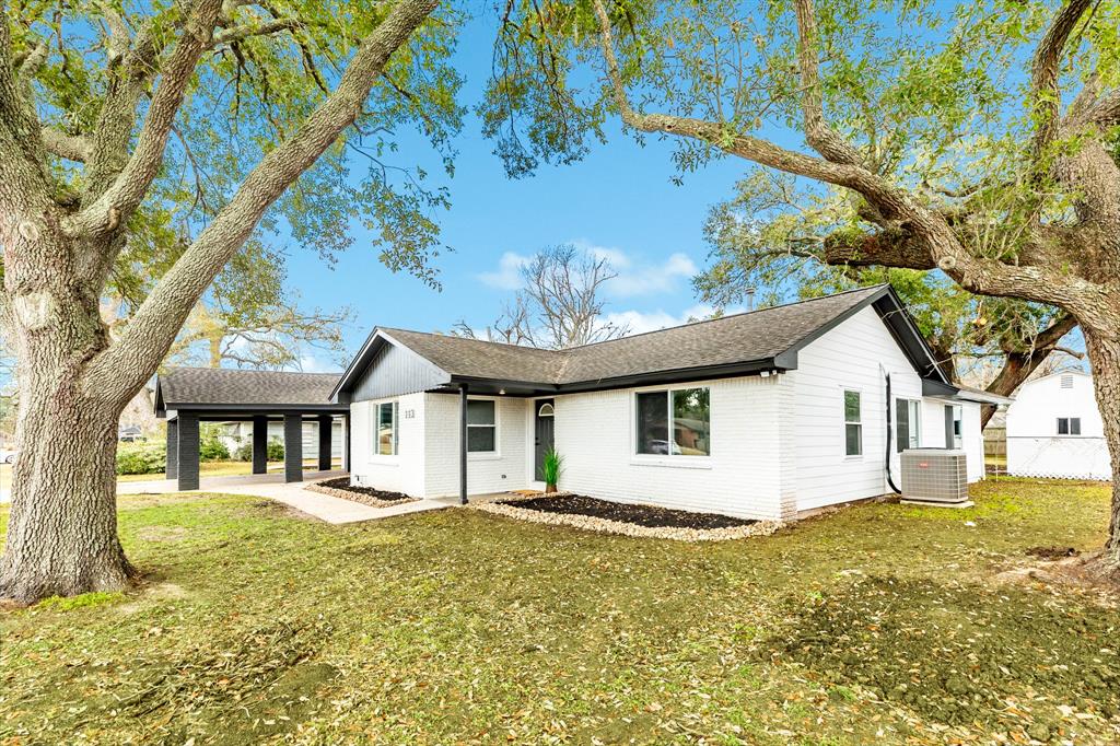 113 Persimmon Lane, Lake Jackson, Texas image 26