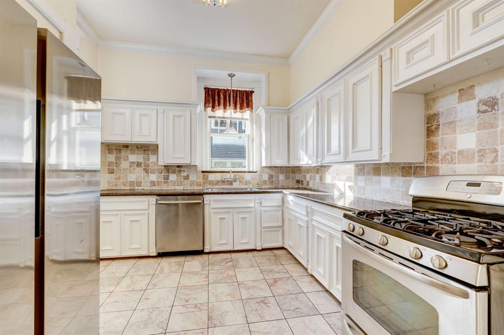 222 Marshall Street, Houston, Texas image 14