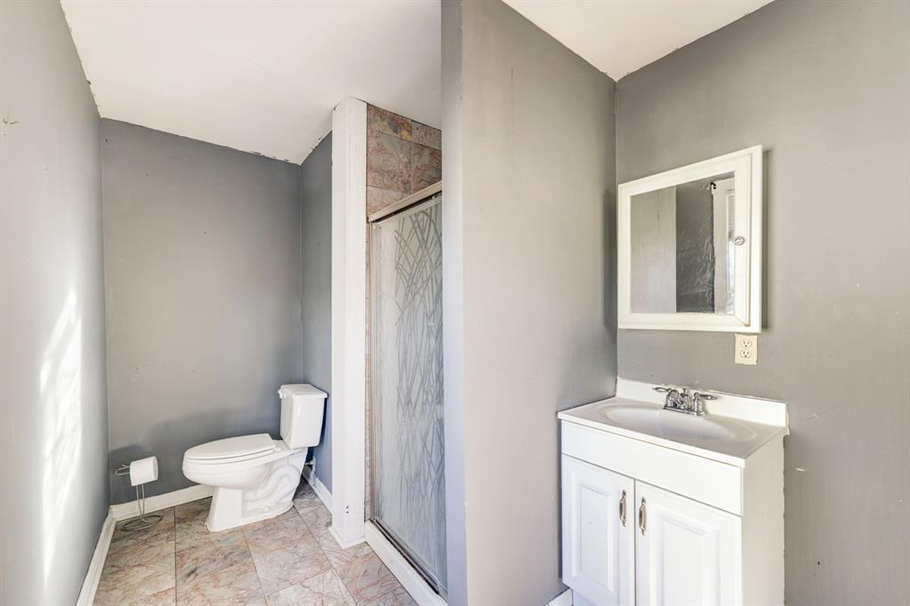 222 Marshall Street, Houston, Texas image 35