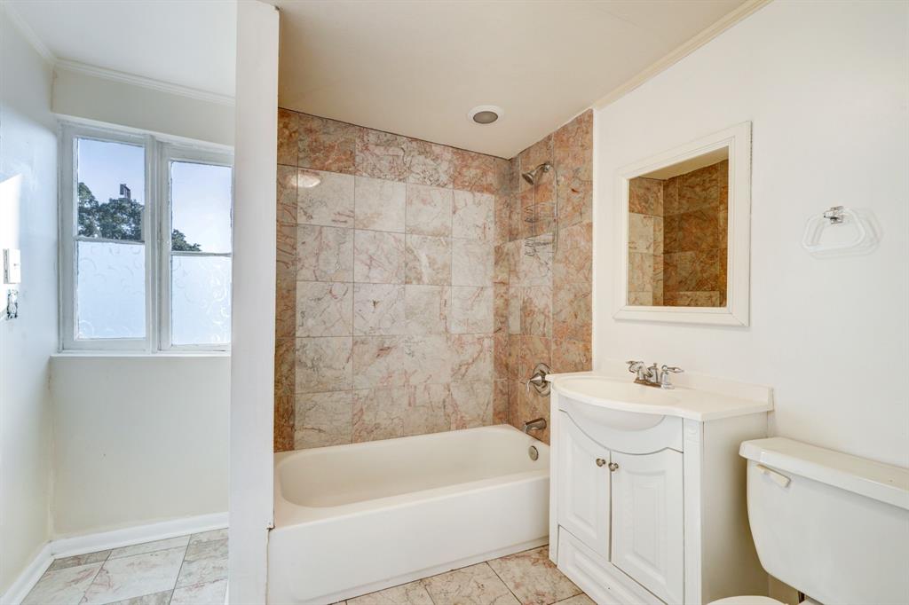 222 Marshall Street, Houston, Texas image 27