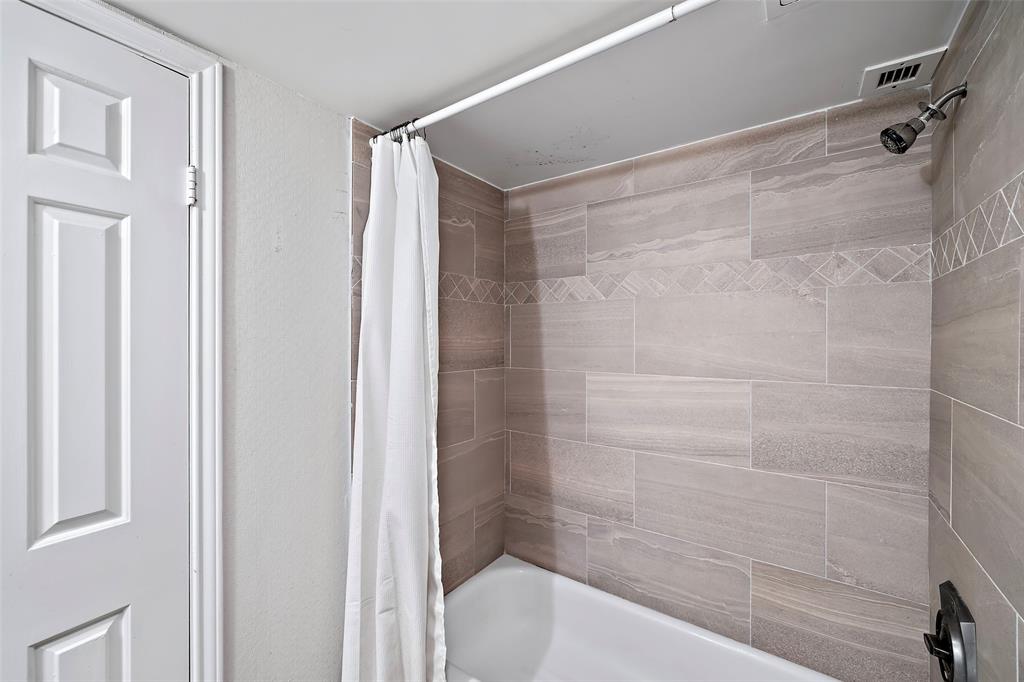 3525 Sage Road #301, Houston, Texas image 15