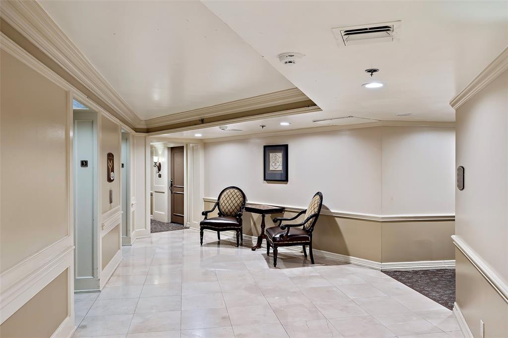 3525 Sage Road #301, Houston, Texas image 8