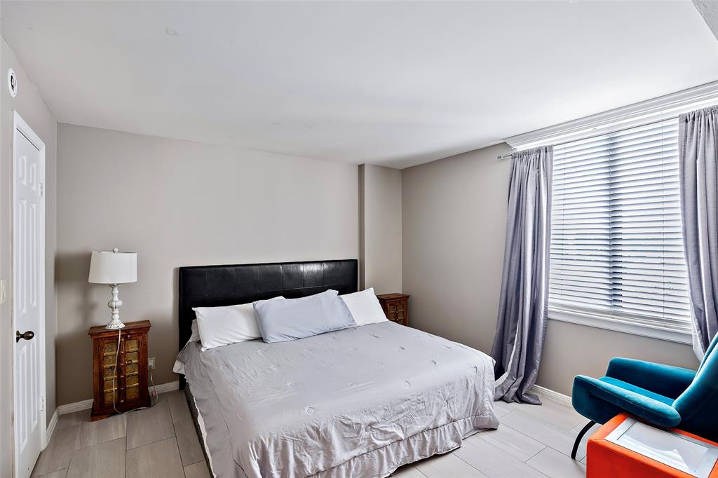 3525 Sage Road #301, Houston, Texas image 16
