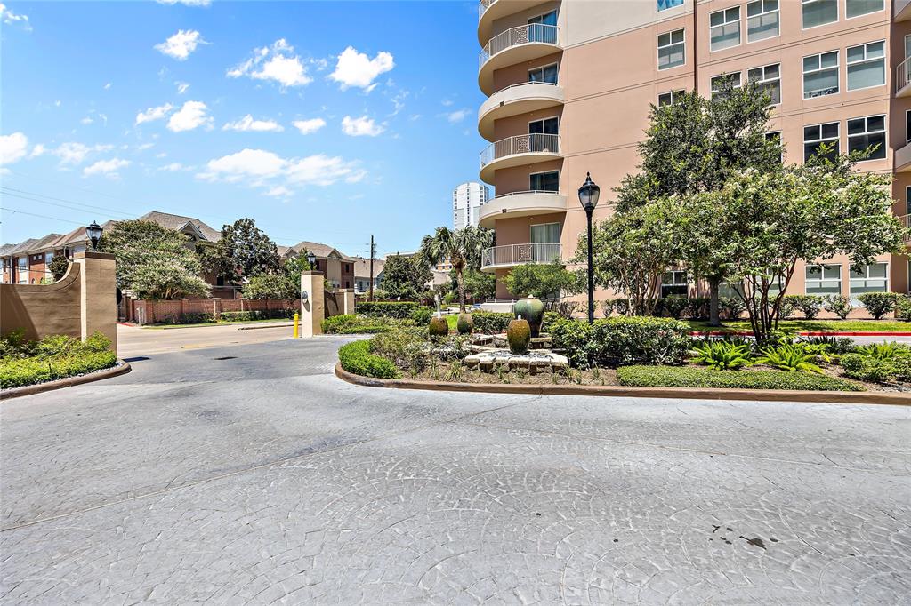 3525 Sage Road #301, Houston, Texas image 20