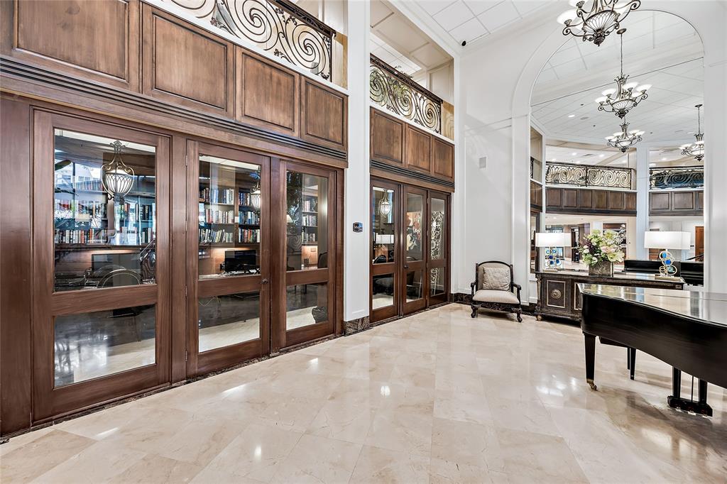 3525 Sage Road #301, Houston, Texas image 23