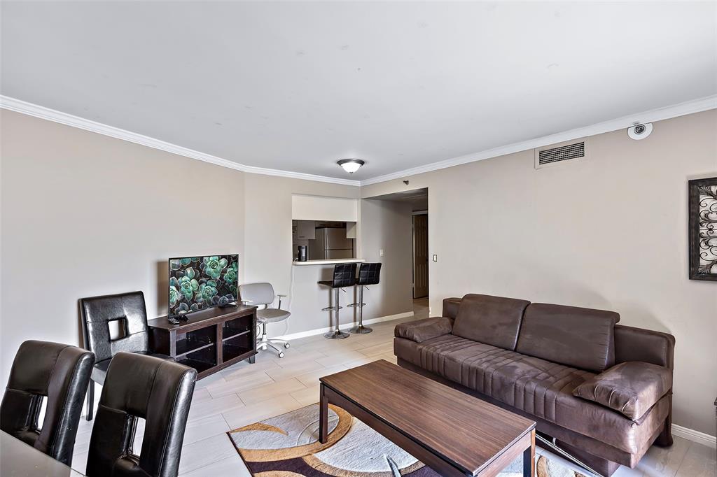 3525 Sage Road #301, Houston, Texas image 10