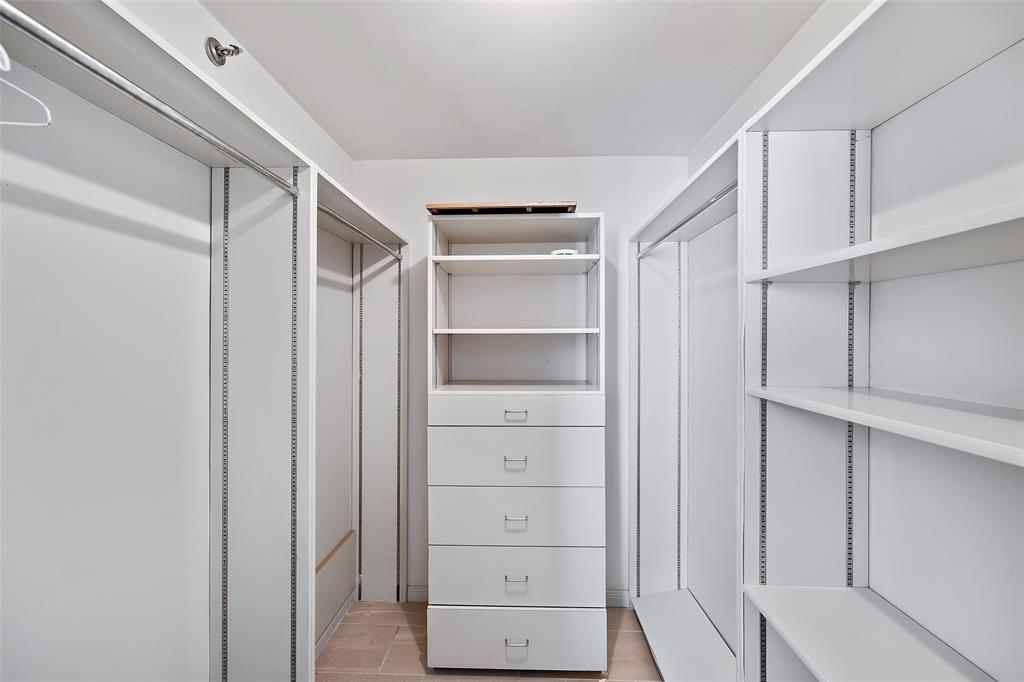 3525 Sage Road #301, Houston, Texas image 7