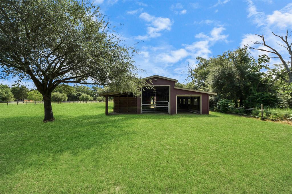 1140 Bartlett Road, Katy, Texas image 8