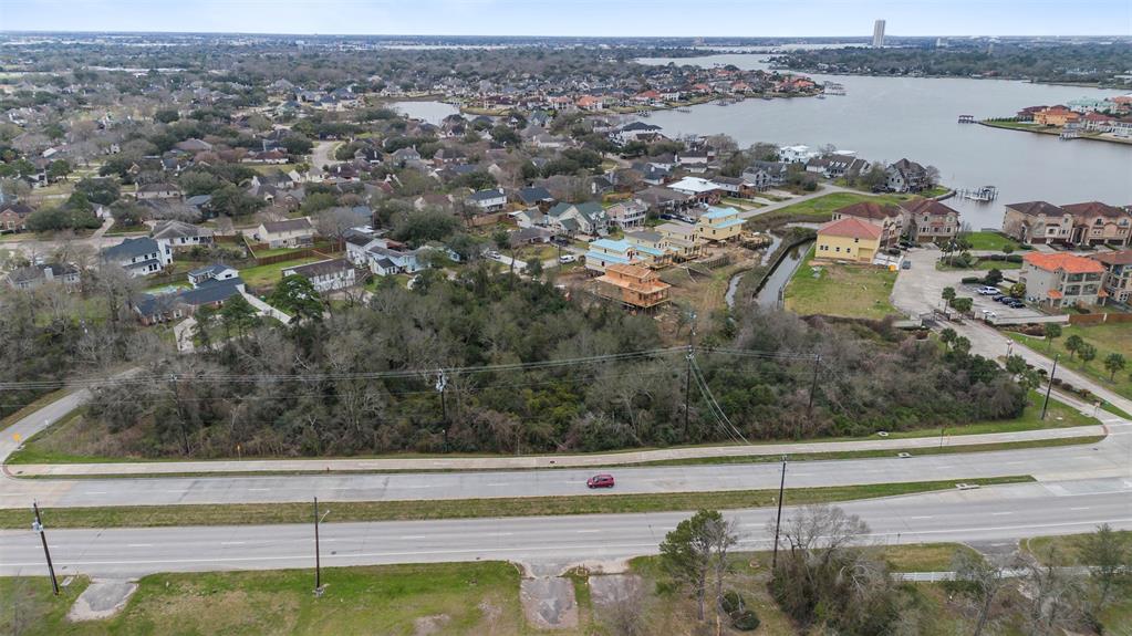 00 Shady Lake Drive, Seabrook, Texas image 1