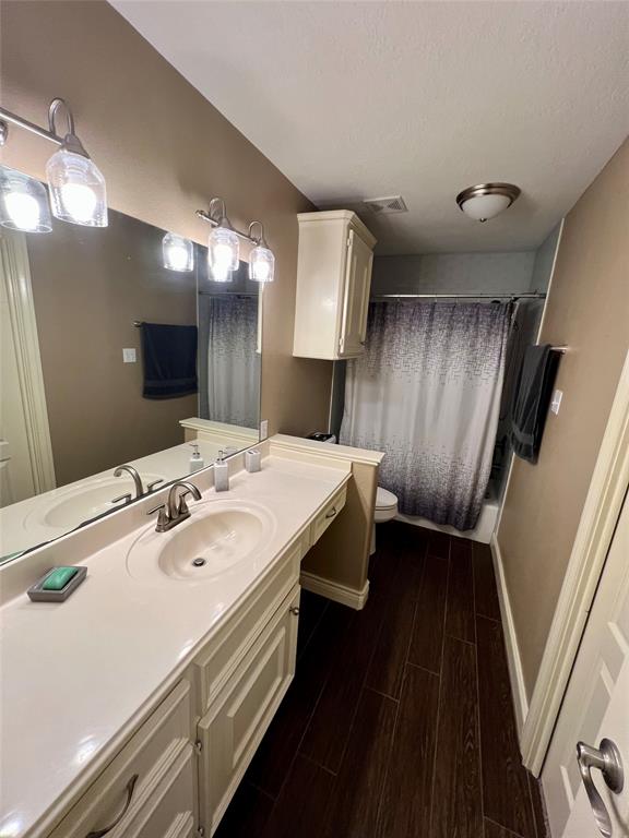 12214 Cherry Point Drive, Mont Belvieu, Texas image 16