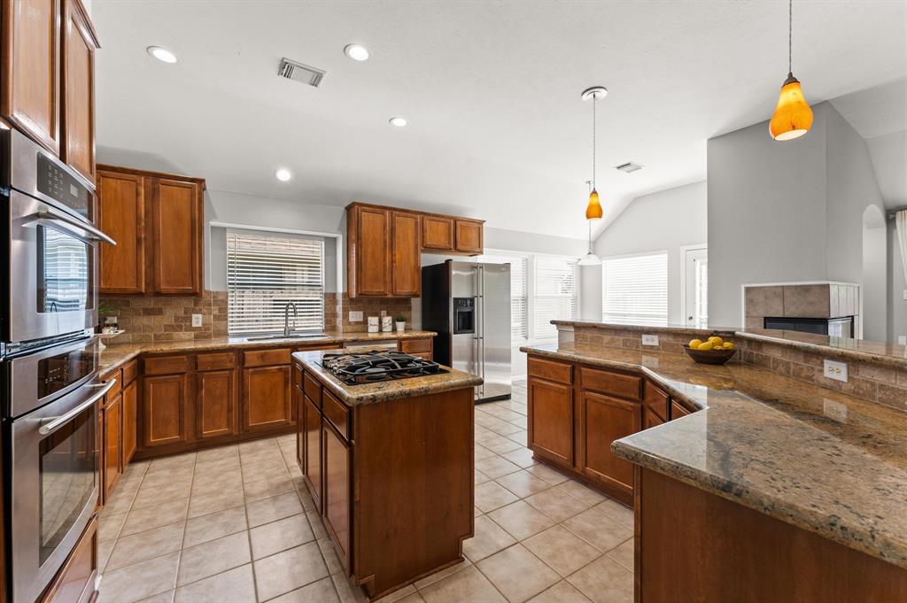 8735 River Wind Drive, Sugar Land, Texas image 7