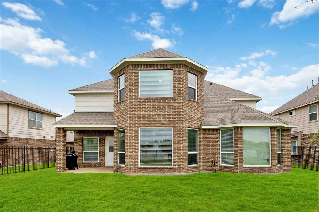 1842 Luminous Waters Lane, Rosharon, Texas image 28
