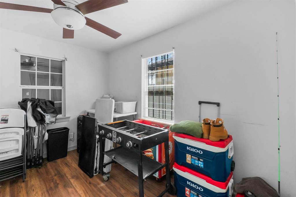 2105 Russell Street, Houston, Texas image 4