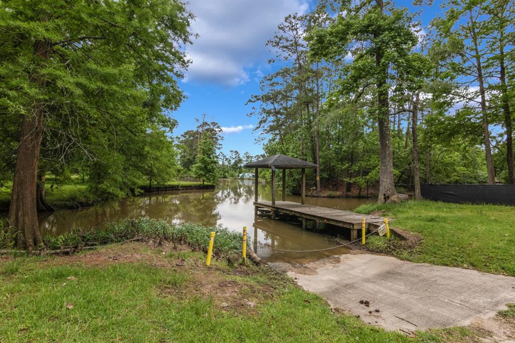134 Magnolia Point Drive, Houston, Texas image 30