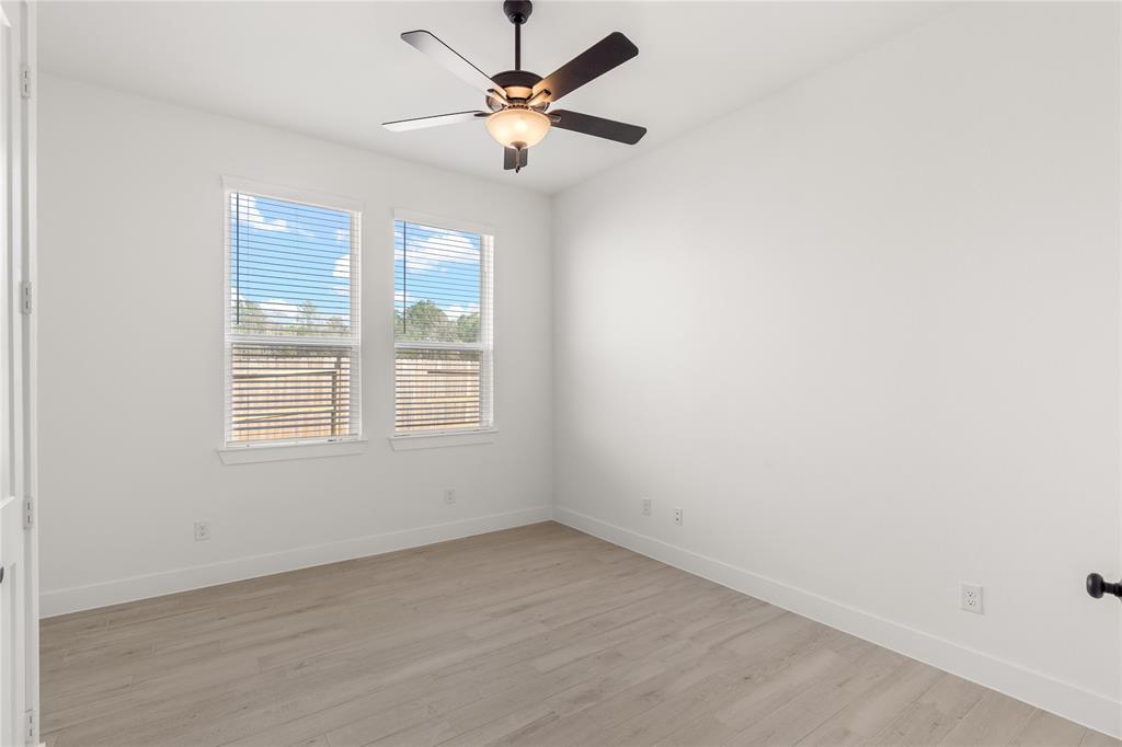 18101 Brennie Bird Lane, Conroe, Texas image 12
