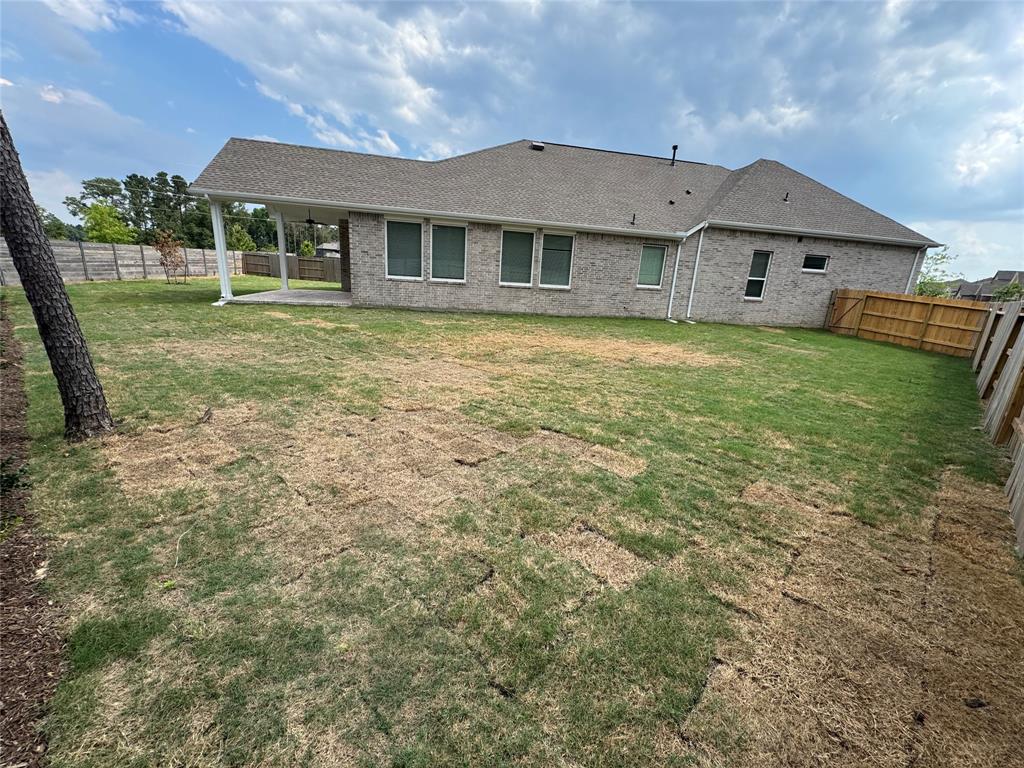 18101 Brennie Bird Lane, Conroe, Texas image 32