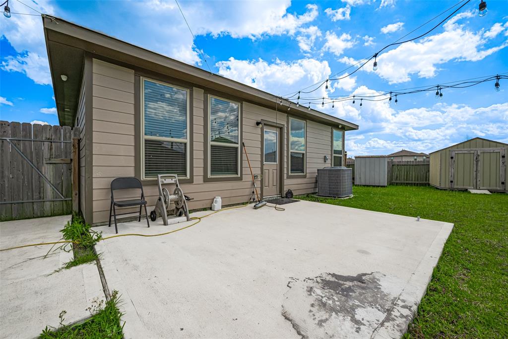 10027 Yanet Grove Lane, Houston, Texas image 34