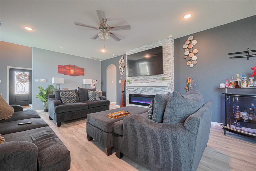 10027 Yanet Grove Lane, Houston, Texas image 6