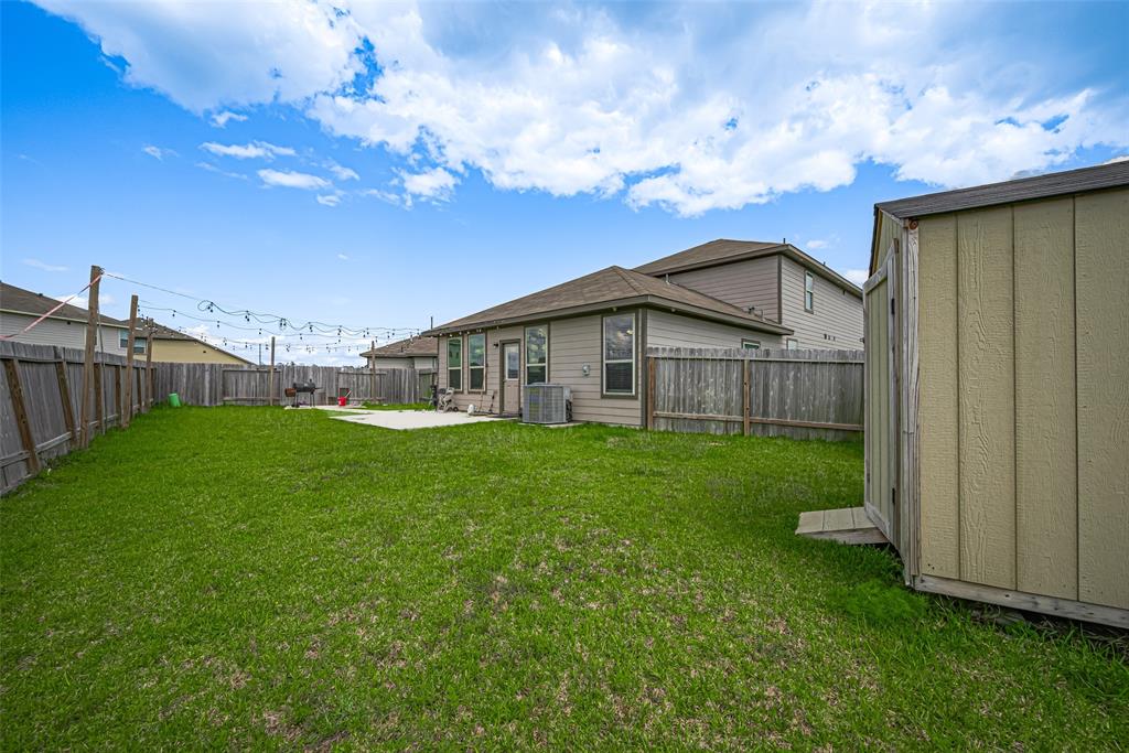 10027 Yanet Grove Lane, Houston, Texas image 39