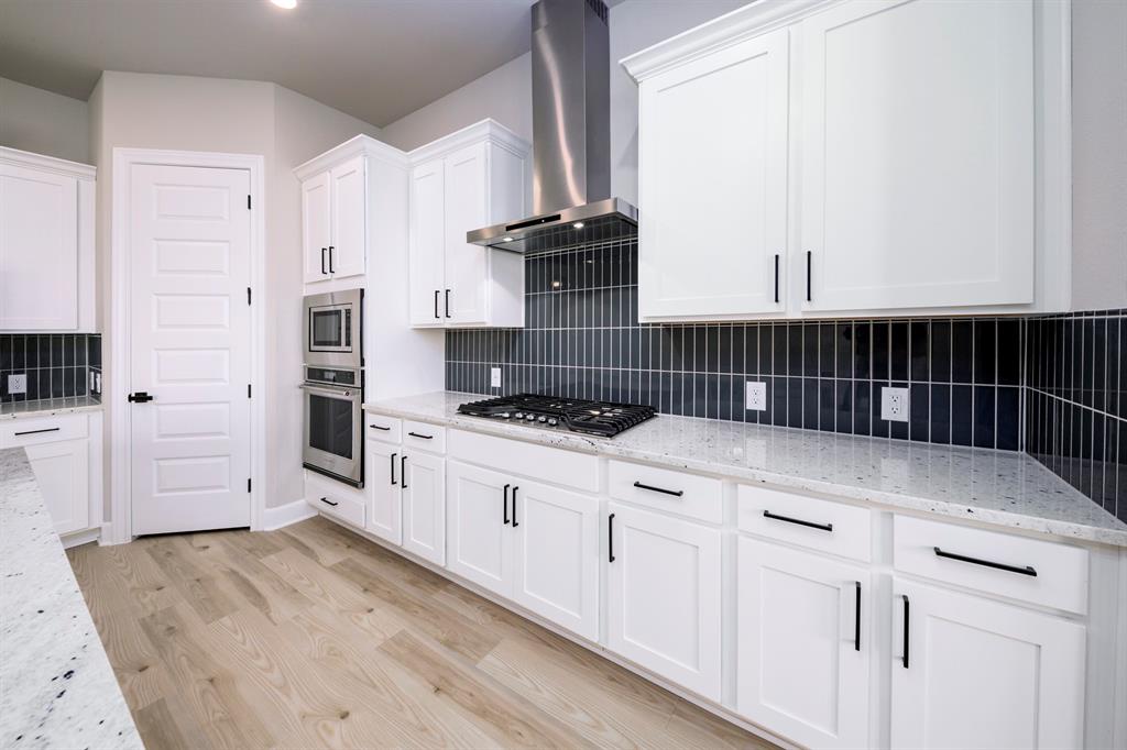 2019 Tioga View Drive, Iowa Colony, Texas image 5