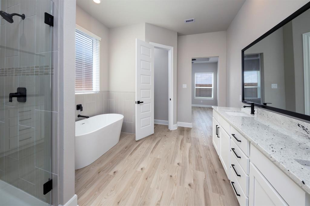 2019 Tioga View Drive, Iowa Colony, Texas image 10
