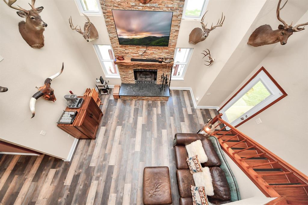 20202 Deer Run Road, Damon, Texas image 28