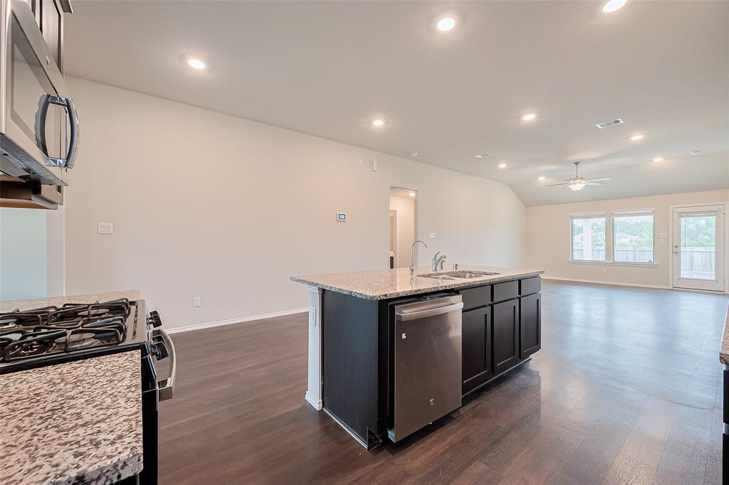 335 Jewett Meadow Drive, Magnolia, Texas image 14