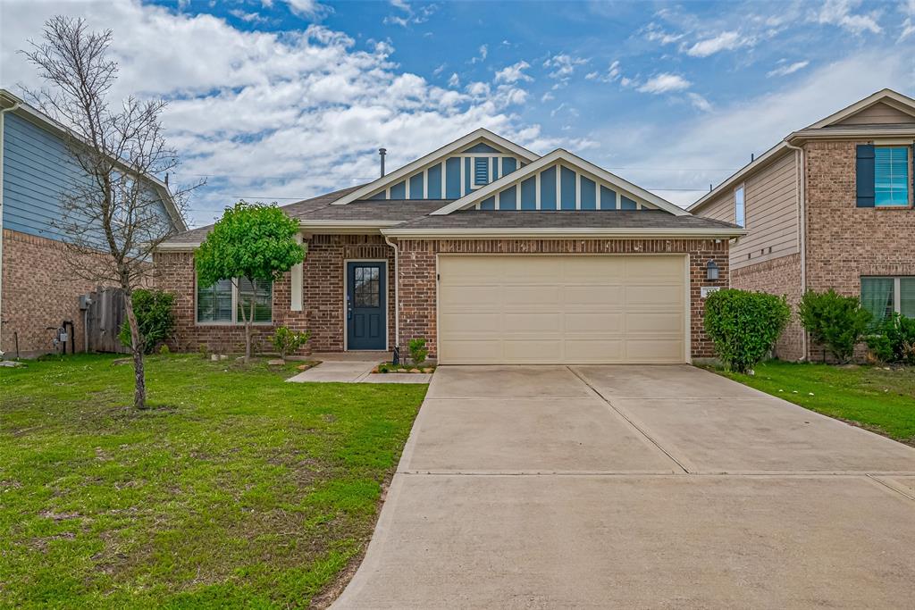335 Jewett Meadow Drive, Magnolia, Texas image 1