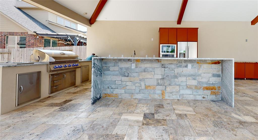 10255 S Goshawk Trail, Conroe, Texas image 33