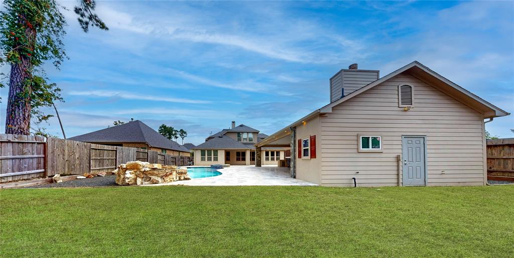 10255 S Goshawk Trail, Conroe, Texas image 38
