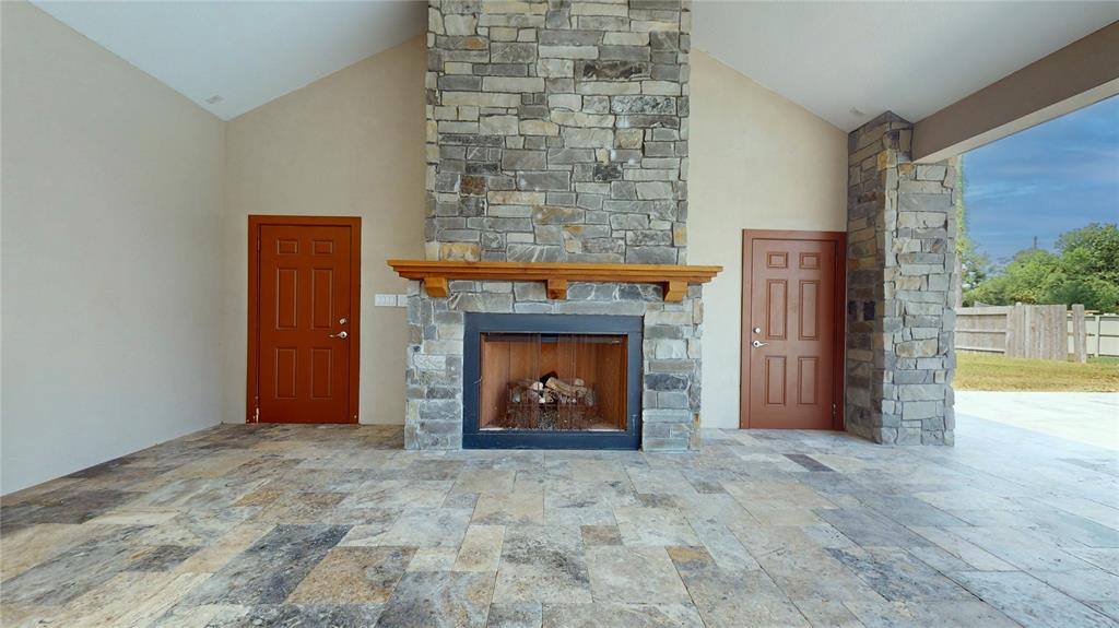 10255 S Goshawk Trail, Conroe, Texas image 37