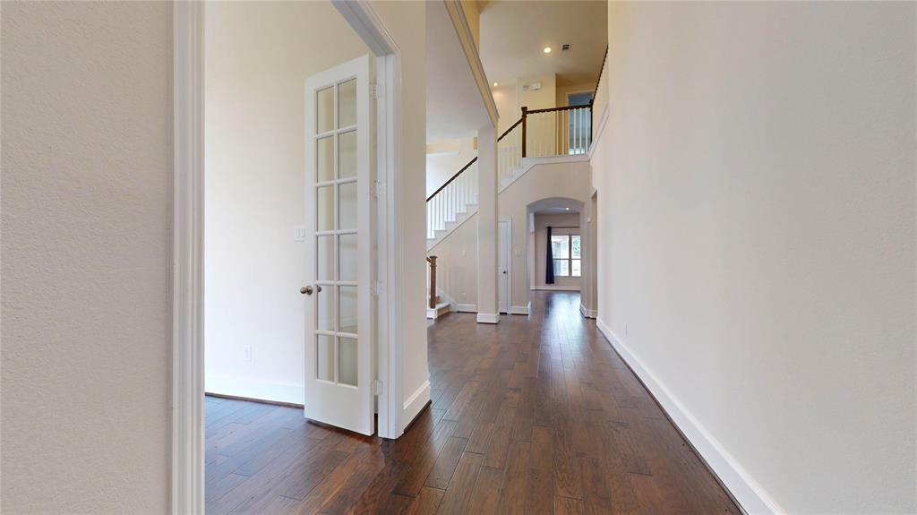 10255 S Goshawk Trail, Conroe, Texas image 3