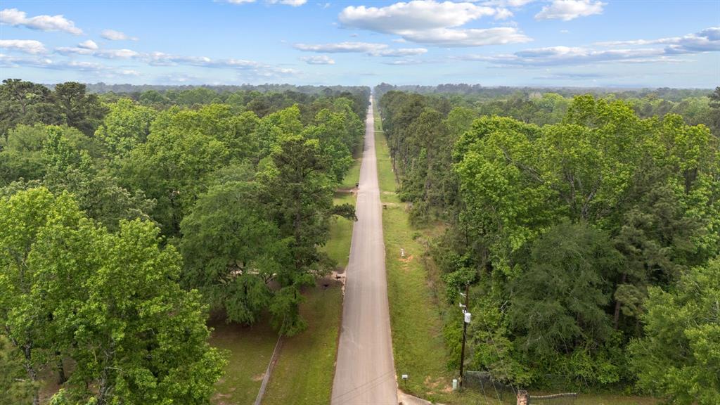 23889 Weeren Road, Montgomery, Texas image 3