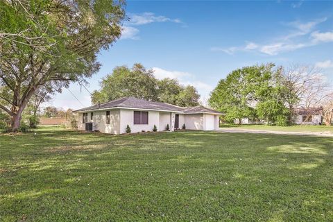 Single Family Residence in Trinity TX 321 Caroline Street.jpg