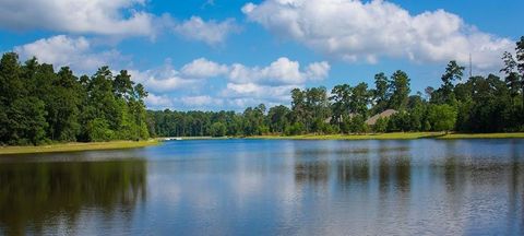 Single Family Residence in Pinehurst TX 1007 Havenshire Ridge Lane 27.jpg