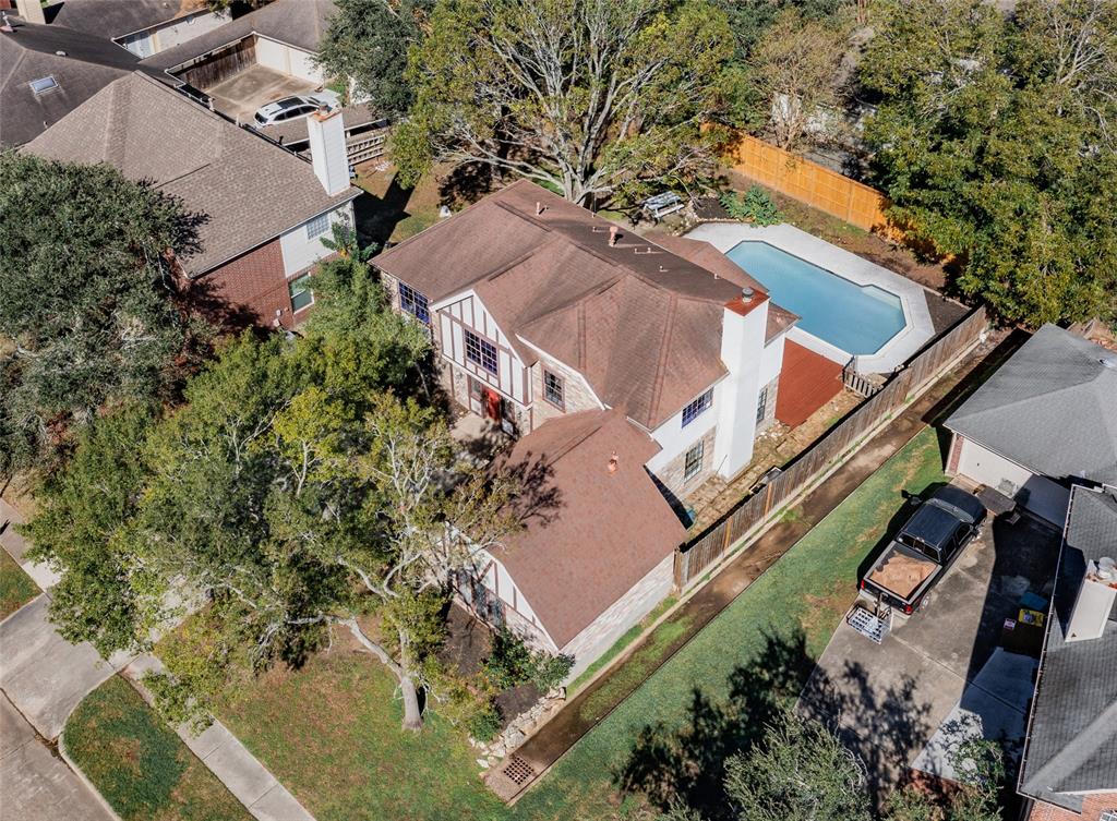 2722 Carmel Woods Drive, Seabrook, Texas image 30