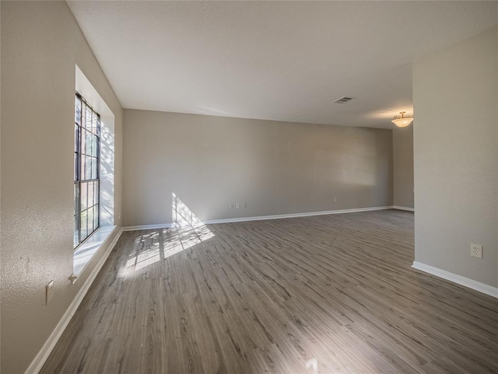 2722 Carmel Woods Drive, Seabrook, Texas image 6