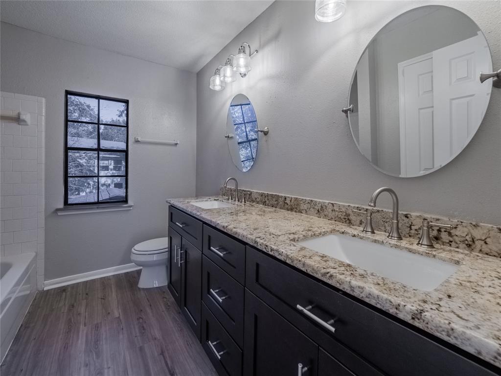 2722 Carmel Woods Drive, Seabrook, Texas image 23