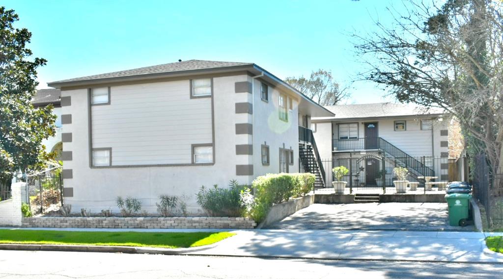 2522 Binz Street 4