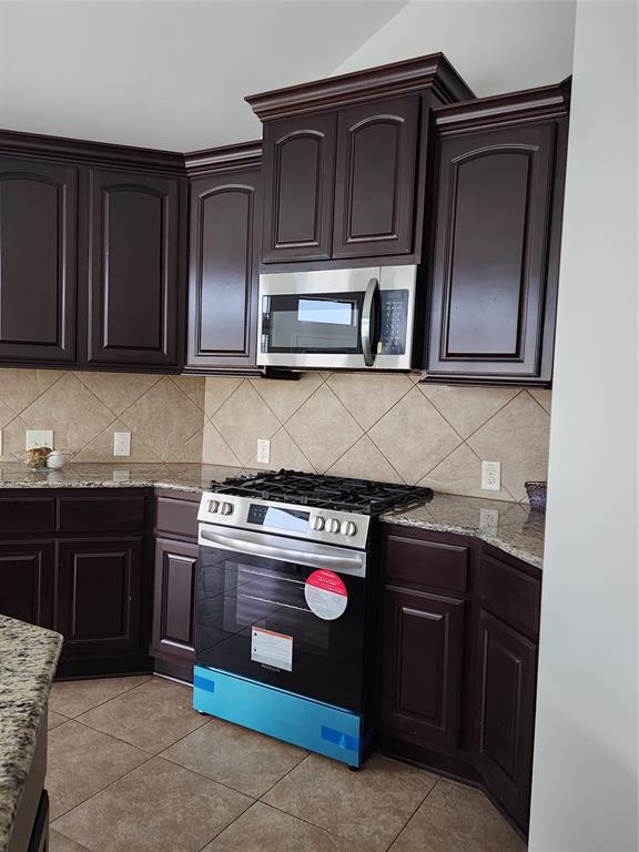 13705 Rainwater Drive, Pearland, Texas image 13