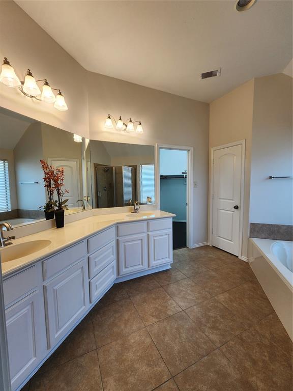 13705 Rainwater Drive, Pearland, Texas image 26