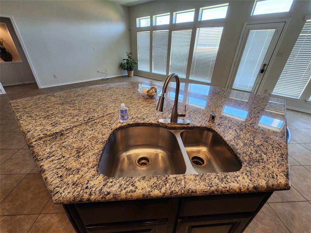13705 Rainwater Drive, Pearland, Texas image 16