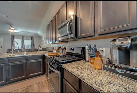 A home in Rosharon