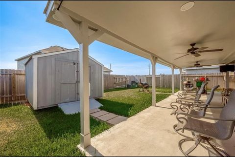 A home in Rosharon